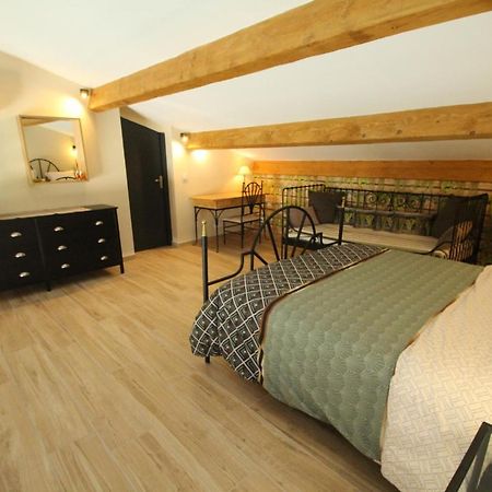 Вилла Loft Lou Pitchoun Сент-Этьен-дю-Грес Экстерьер фото